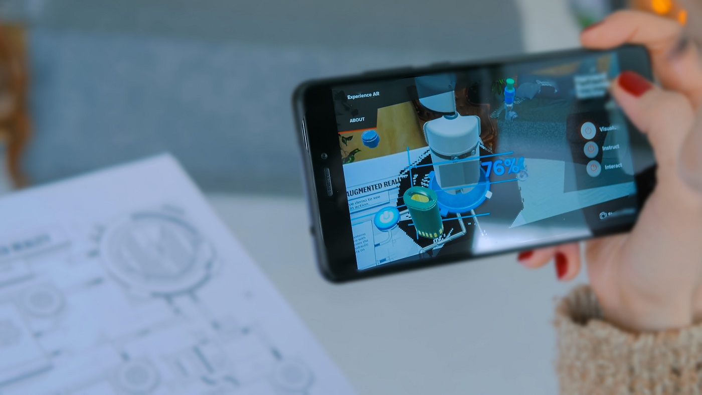 How Augmented Reality Games are Bridging the Gap?